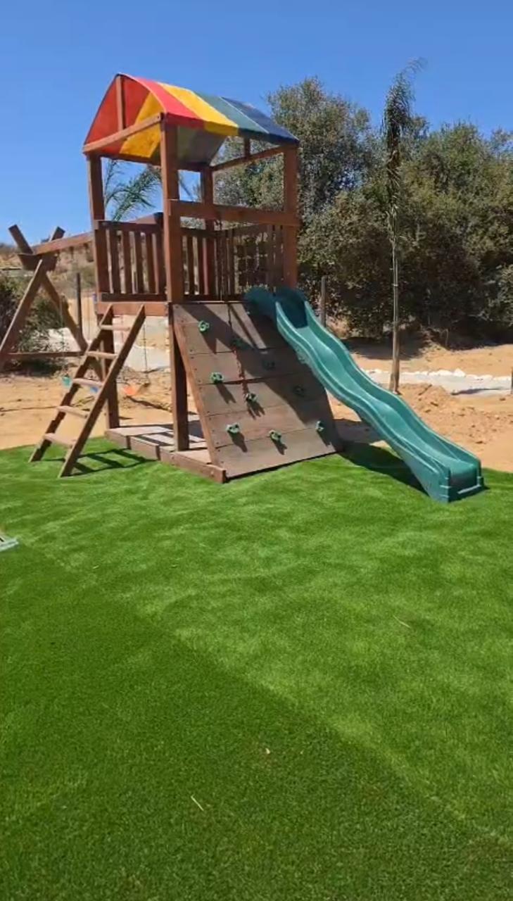 27 of 33: Juegos infantiles