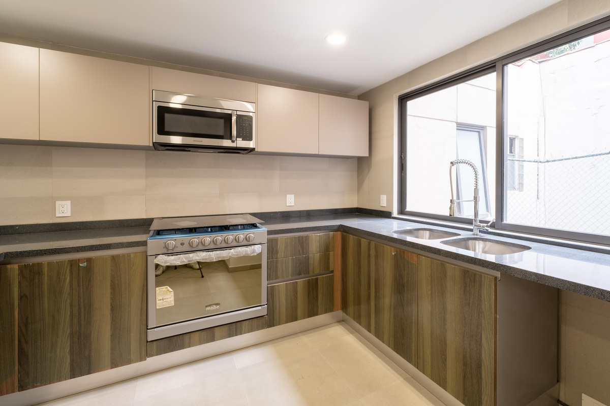 4 of 15: cocina