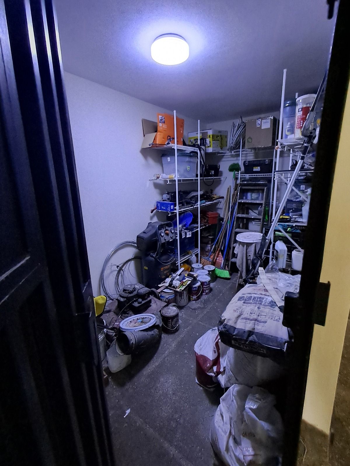 4 de 31: Bodega Misceláneos