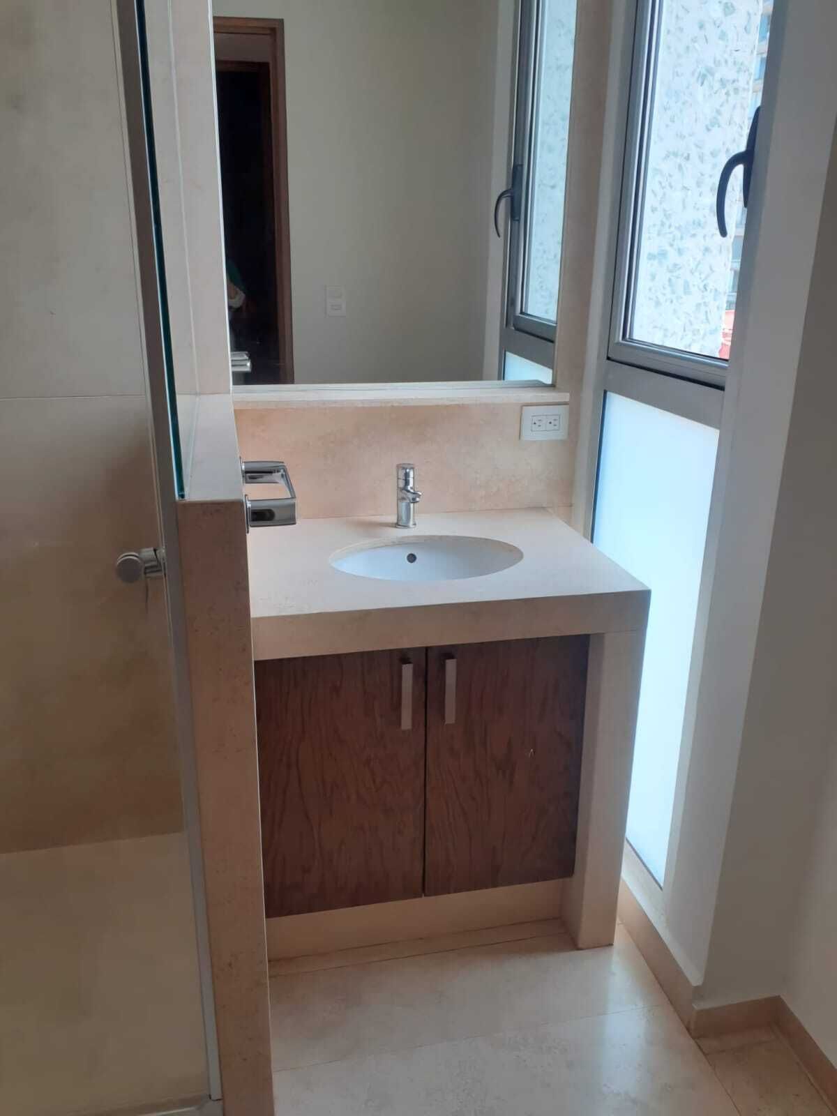 9 de 12: Baño 2a recamara