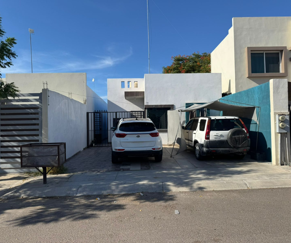 1 de 14: Frente De La Casa