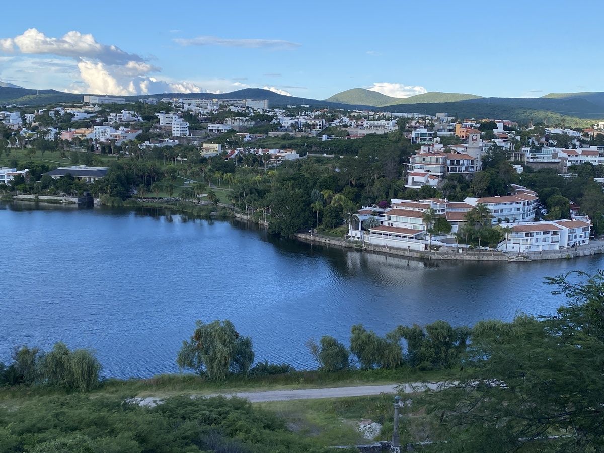 Magnifico terreno habitacional en venta en Balcones, Juriquilla de 1750 m2