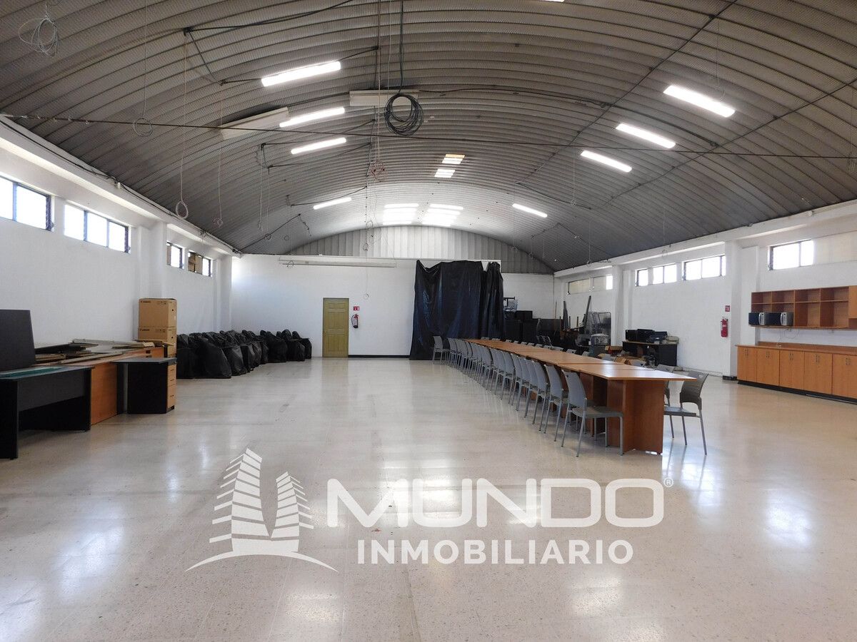1 de 14: Nivel cuatro área de cocina y comedor