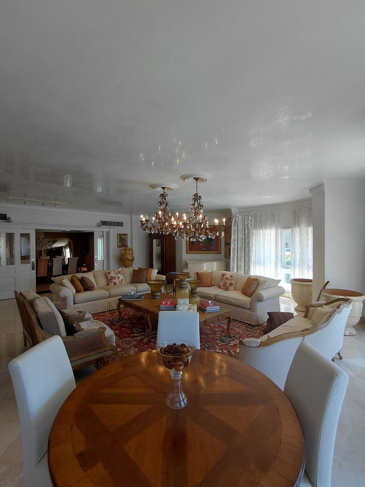 1 de 50: Sala