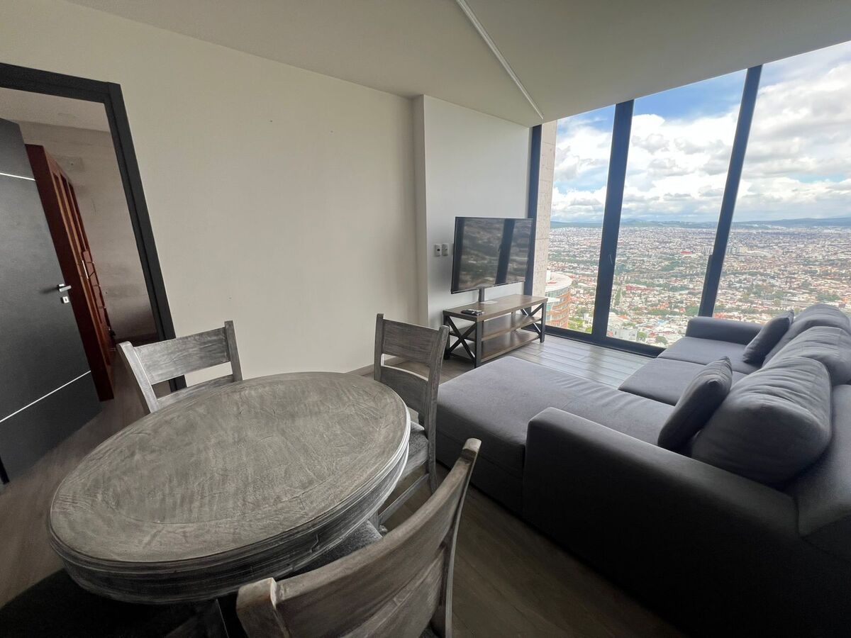 1 de 9: Sala / Comedor