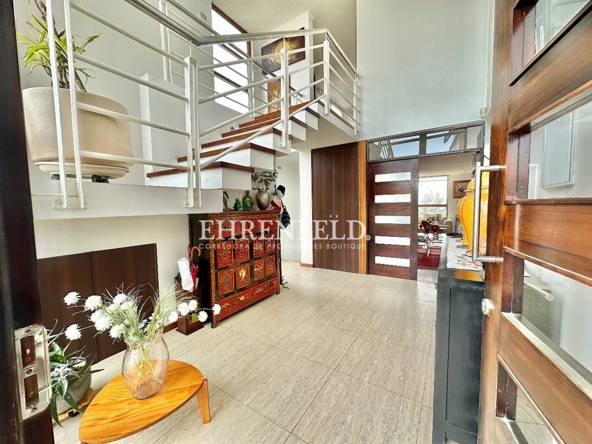 3 de 36: Hall de acceso.