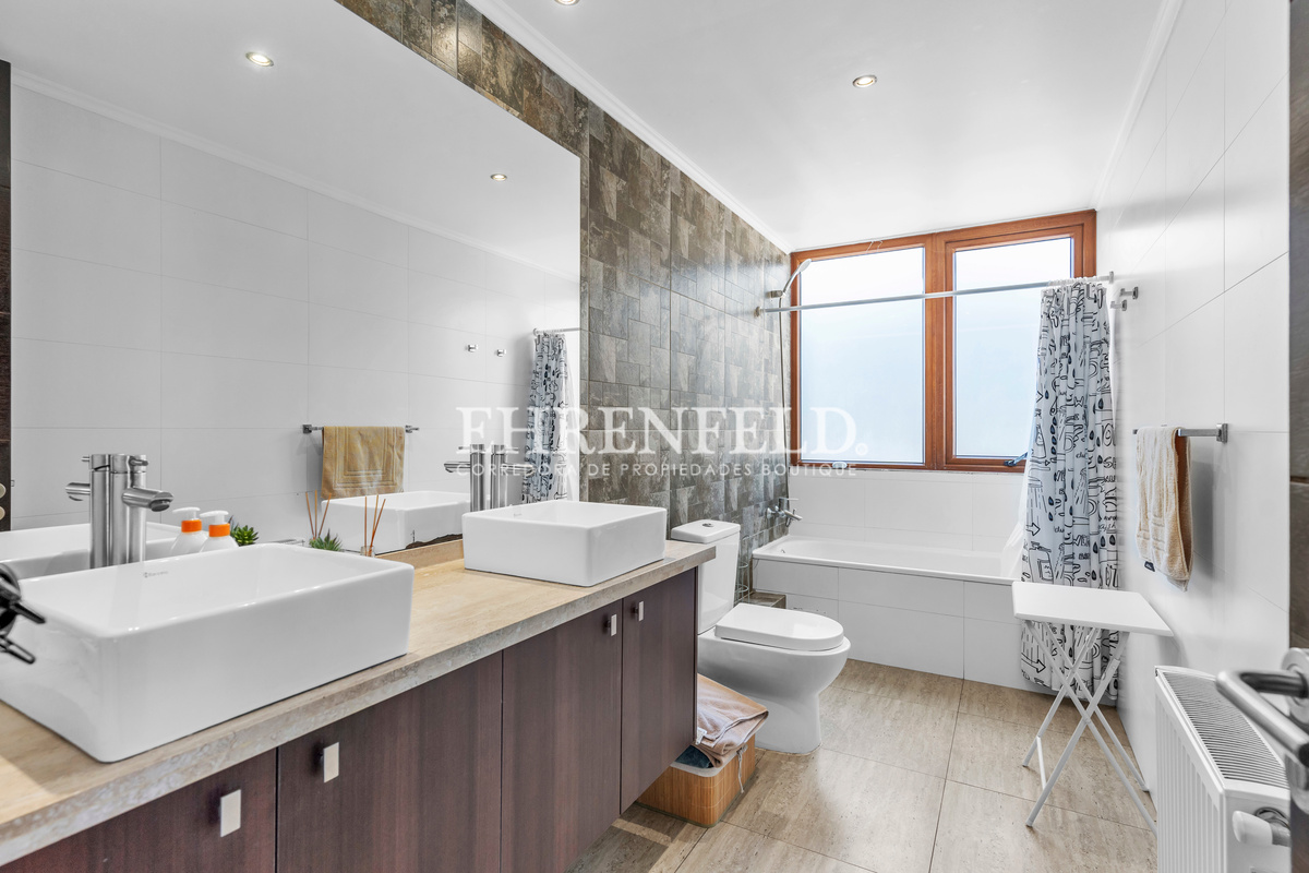 27 de 40: Baño pasillo