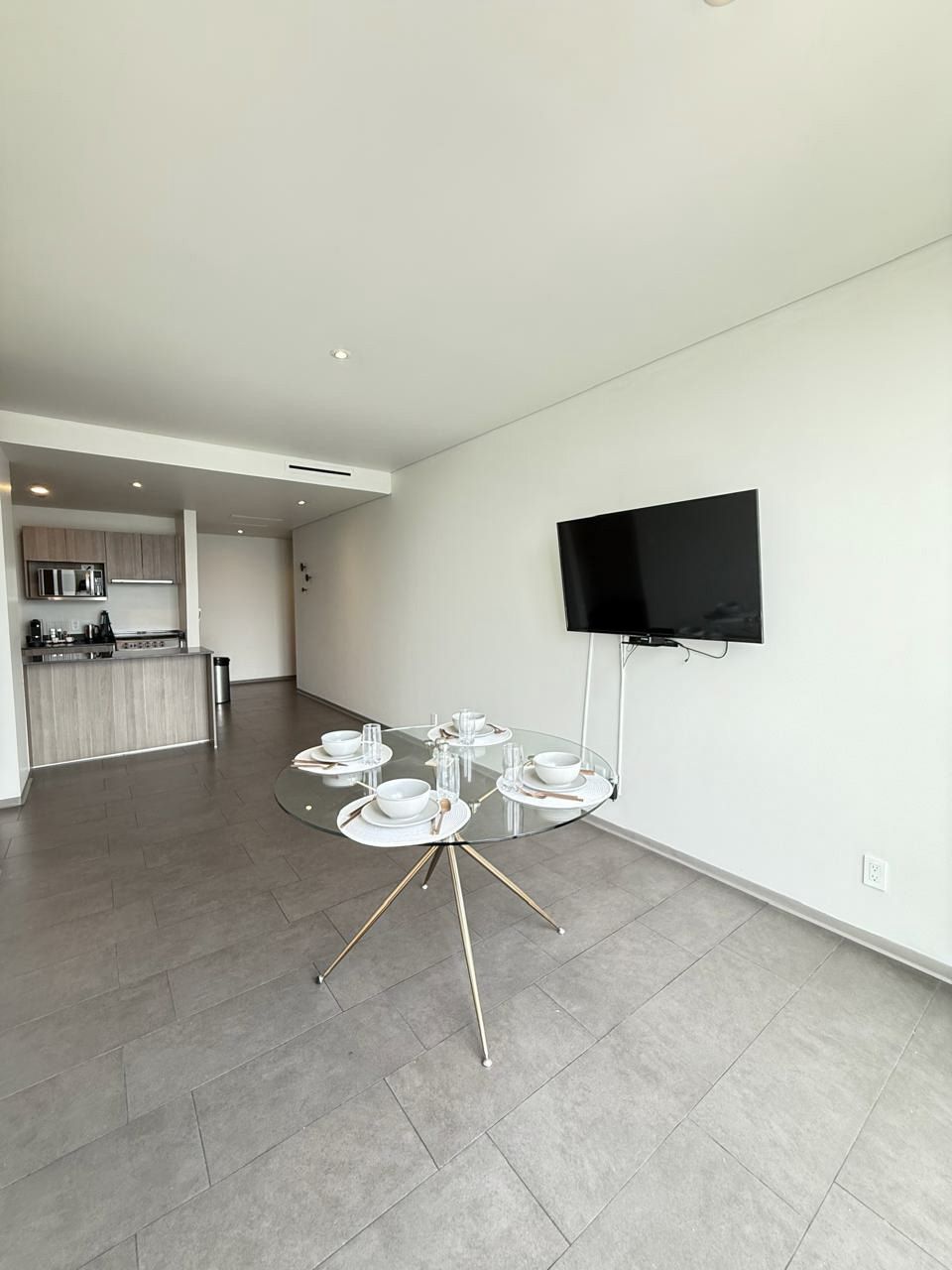 5 de 42: SALA COMEDOR