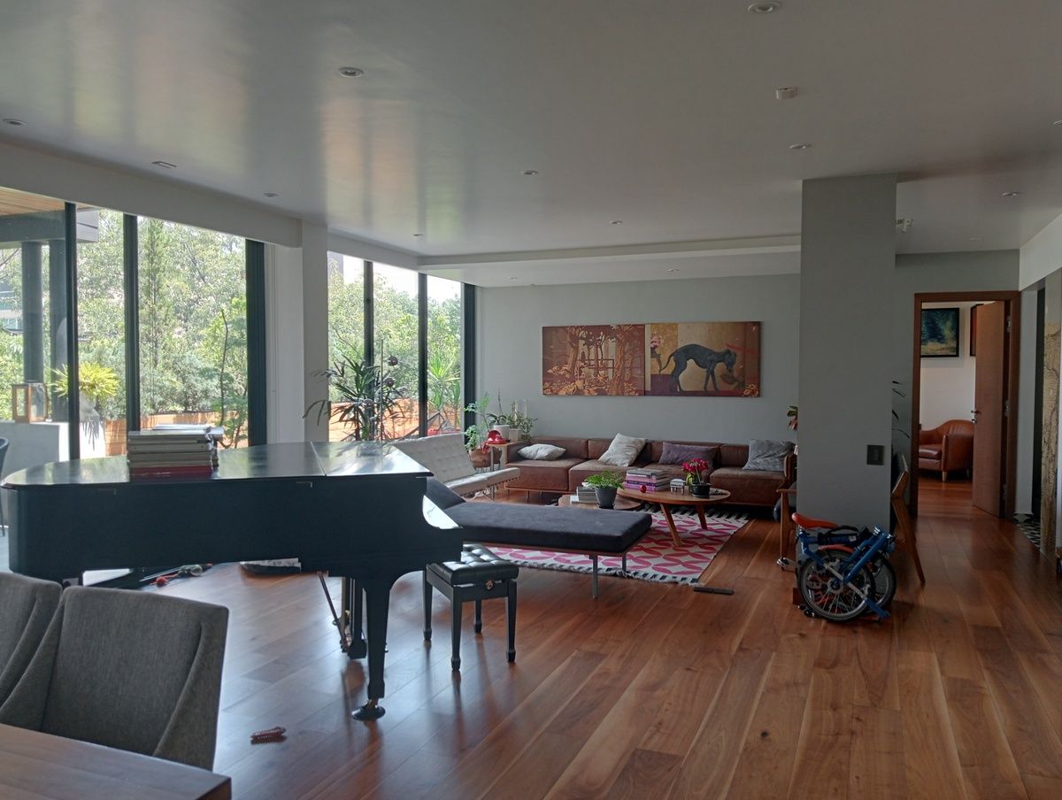 5 of 16: Sala Comedor
