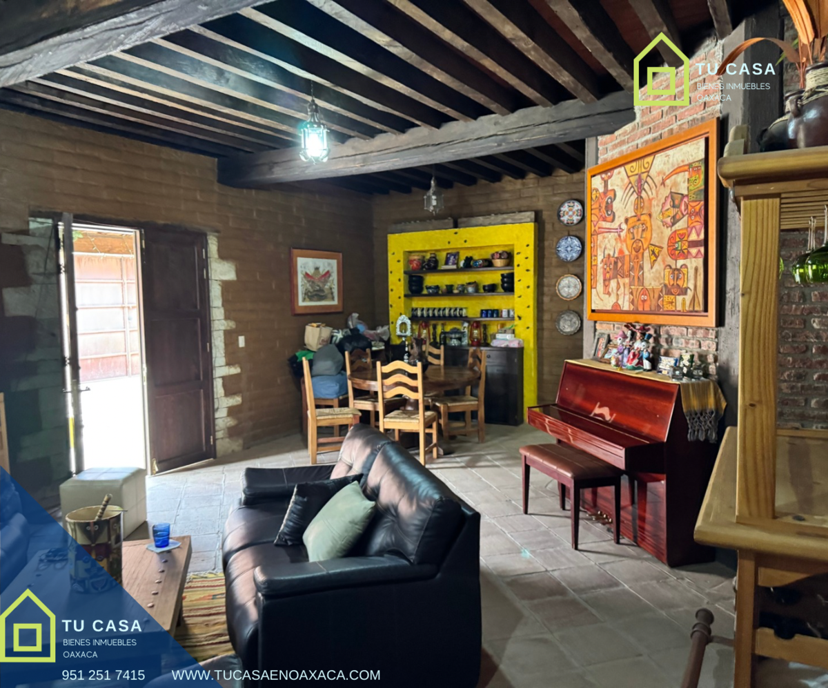 4 of 14: Sala y comedor