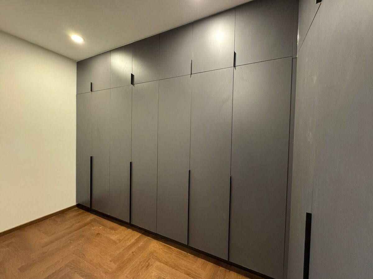 24 de 28: Closet