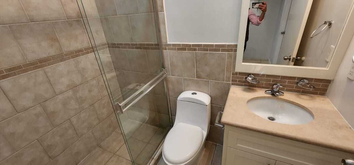 4 of 14: Master Bath