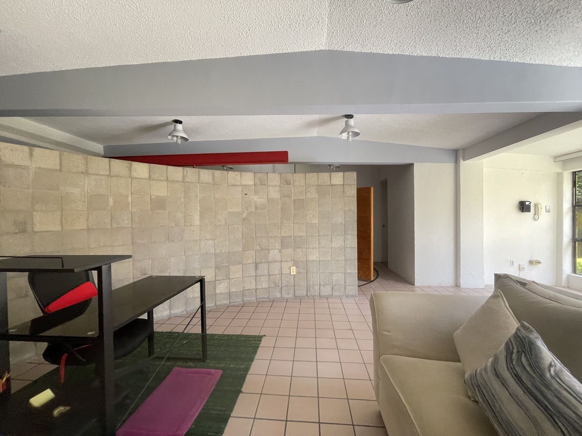 5 de 16: Sala