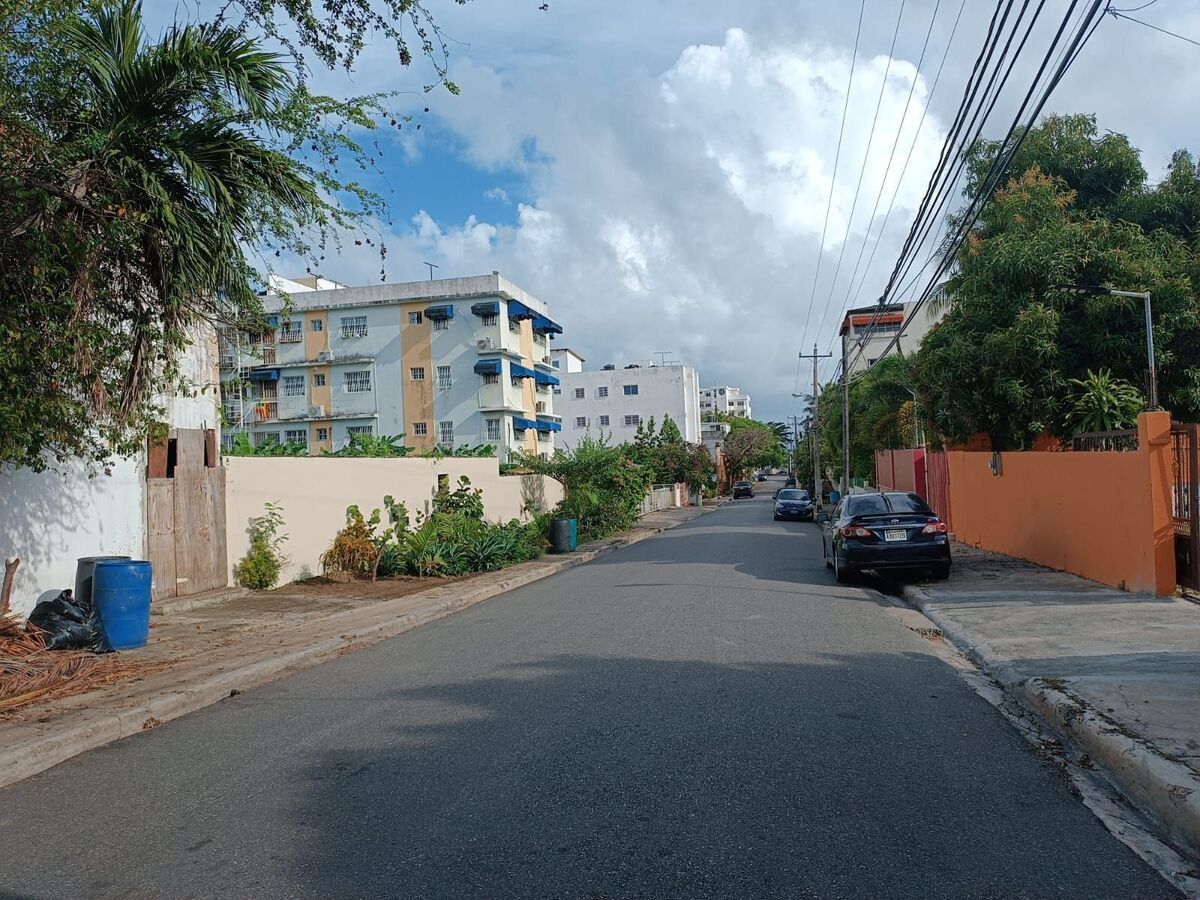 3 de 8