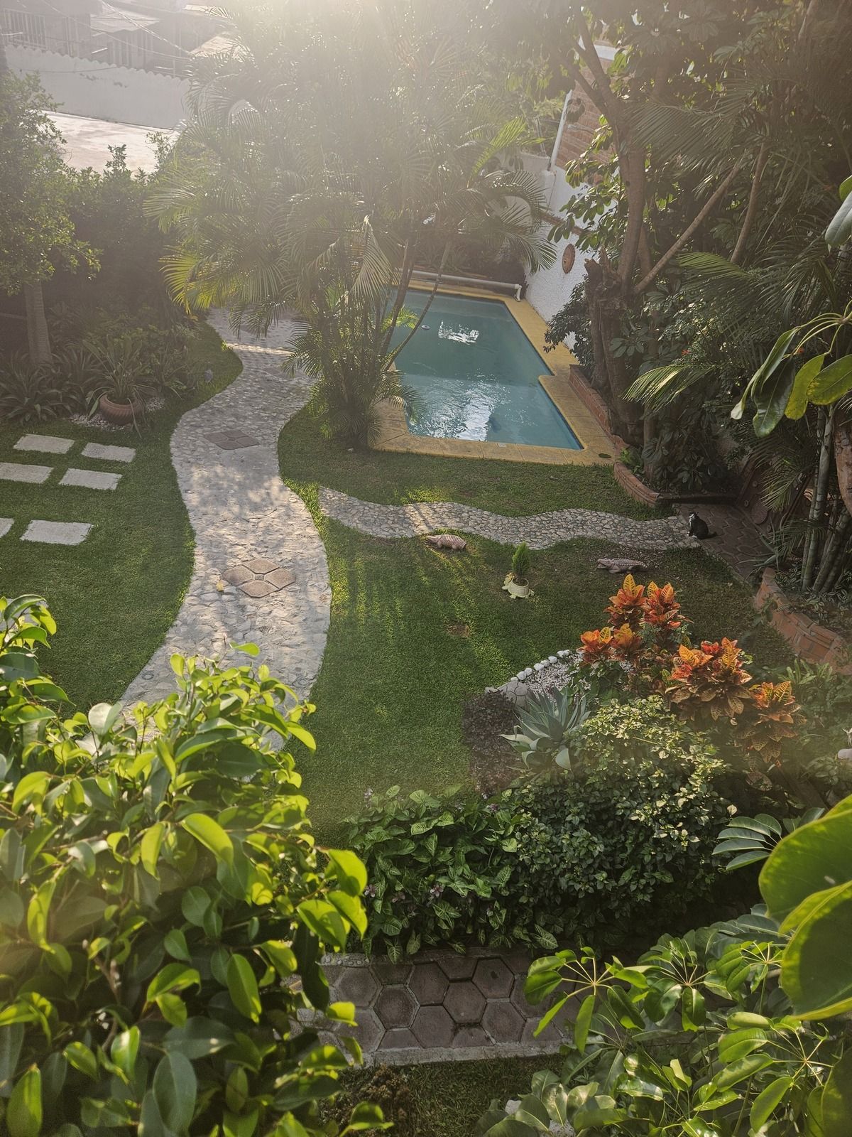 1 of 18: Jardin