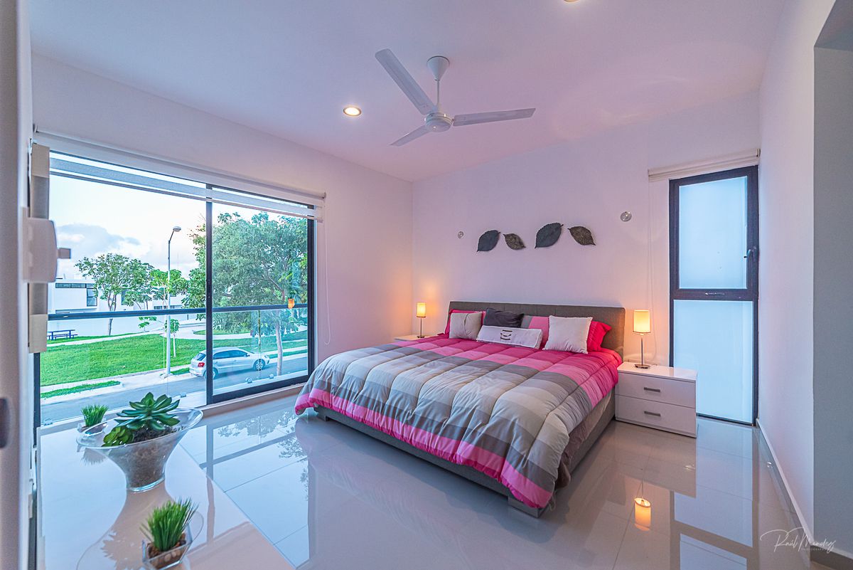 3 of 4: Imagenes de Casa Muestra no incluye mobiliario,