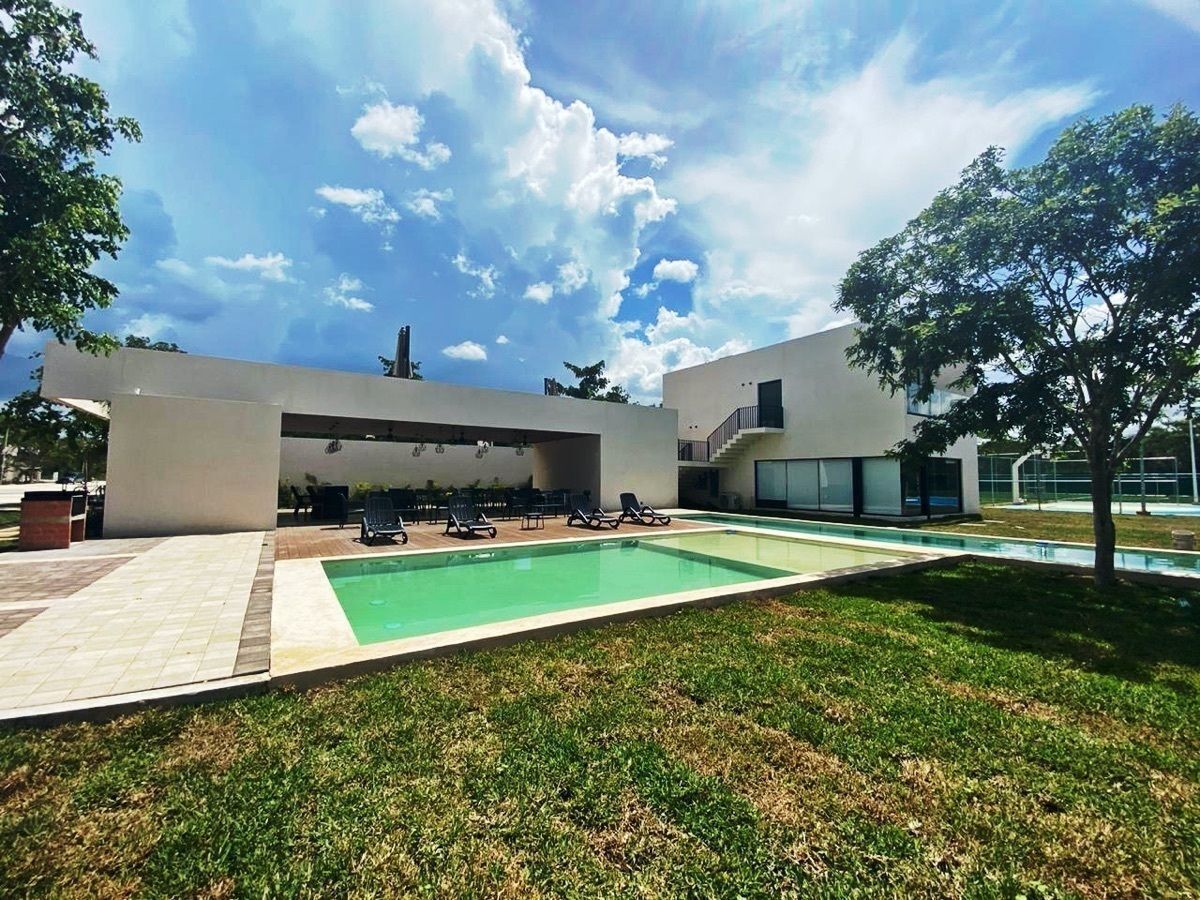 2 de 40: Casa Club