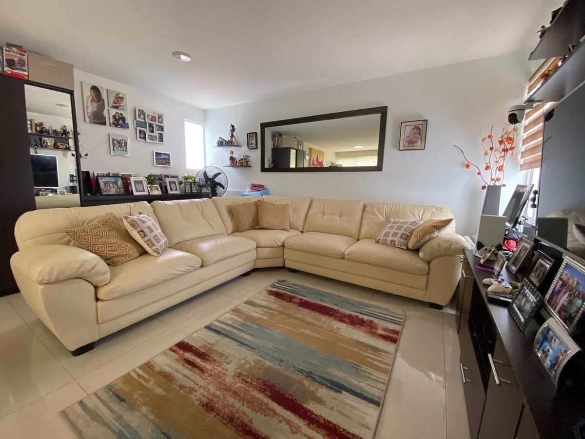 2 de 24: Sala