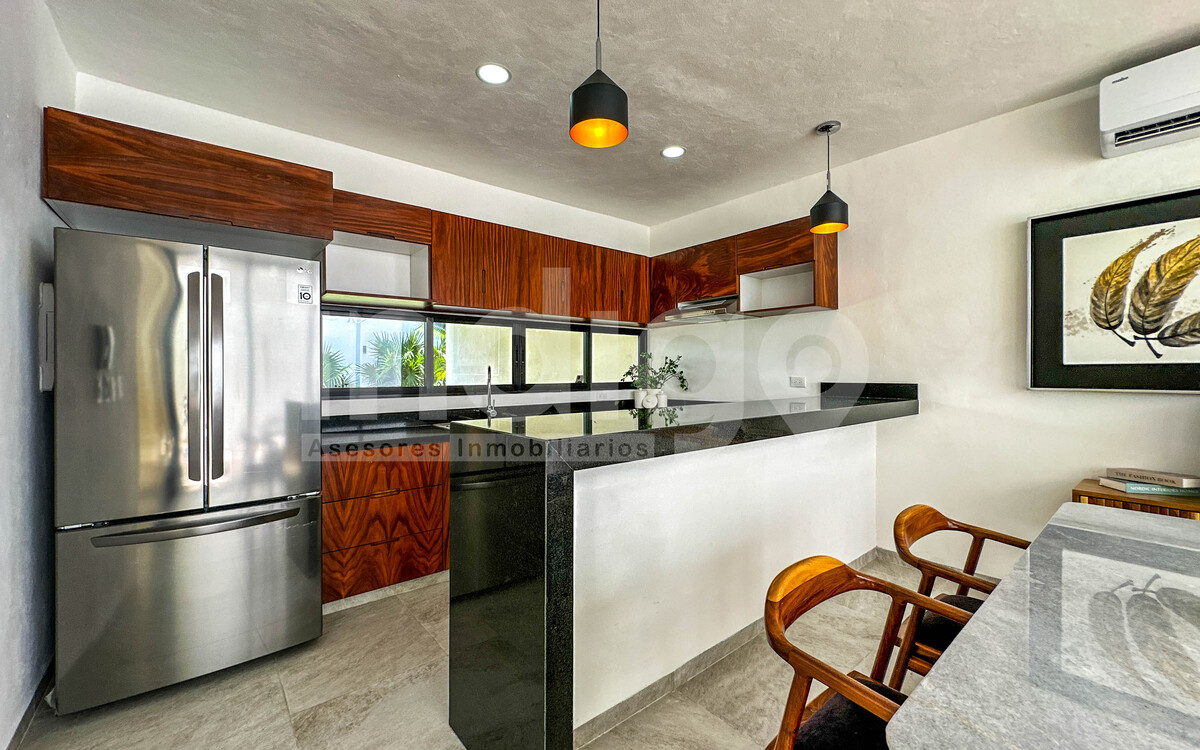 13 de 45: Comedor con Barra Desayunador