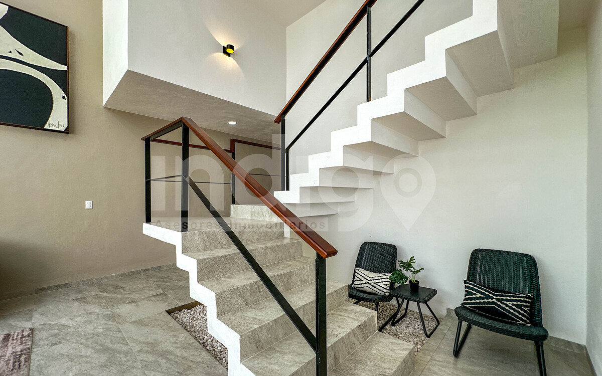 18 de 45: Escalera Planta Alta