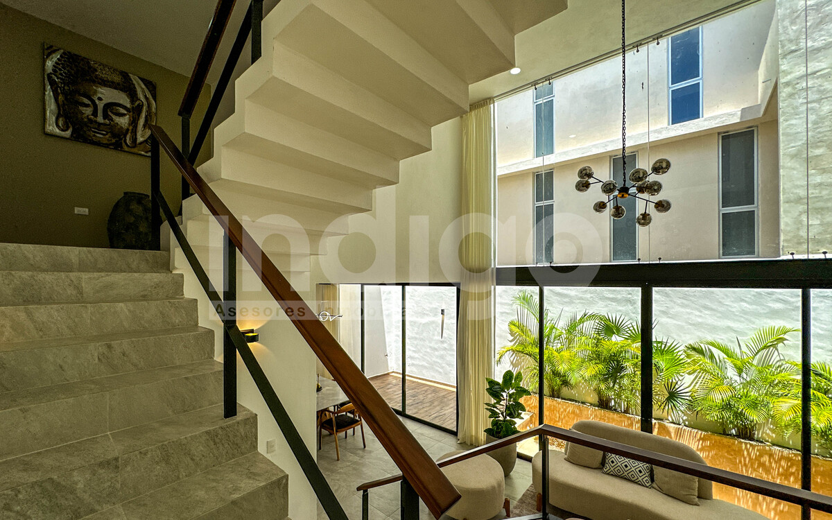 19 de 45: Escalera Planta Alta