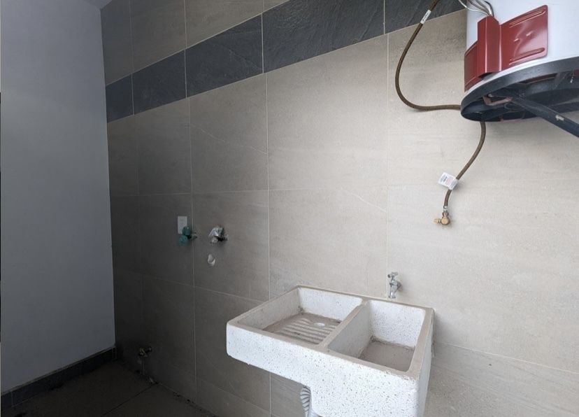 5 de 44: Cuarto de lavado