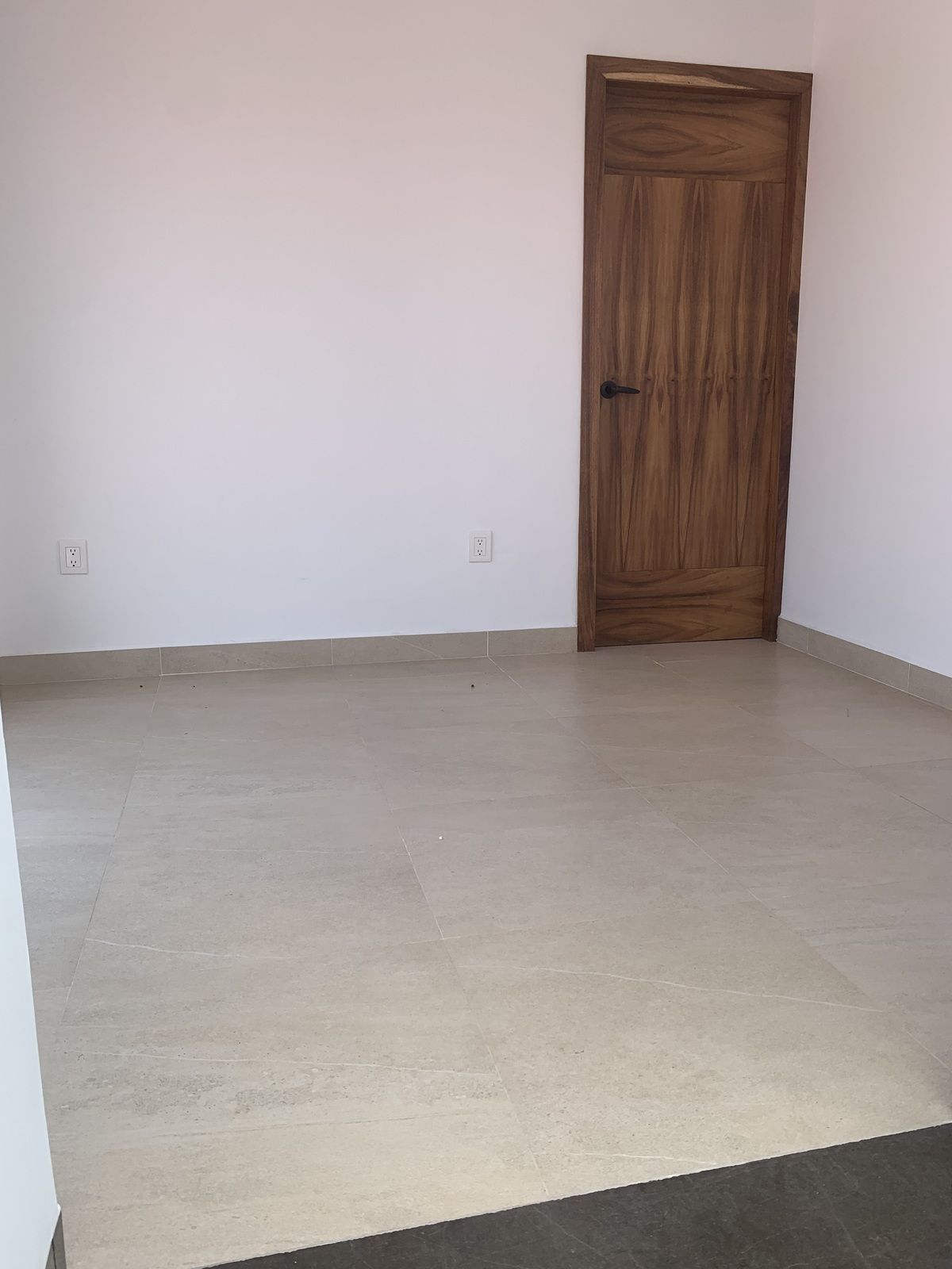 18 de 44: Cuarto principal