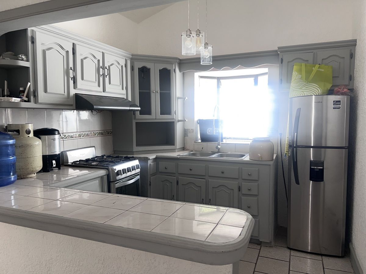 3 of 13: Cocina