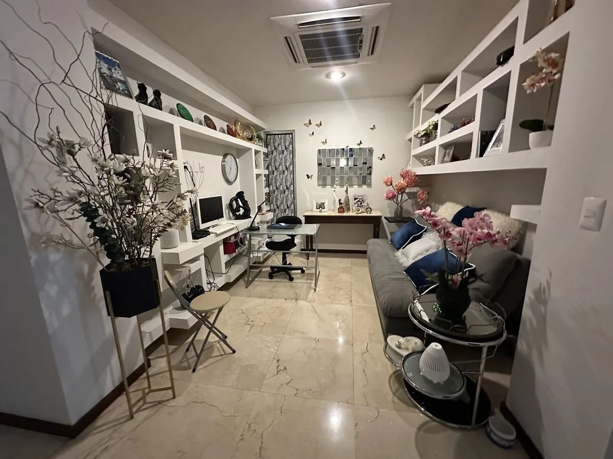 3 de 12: Family roon