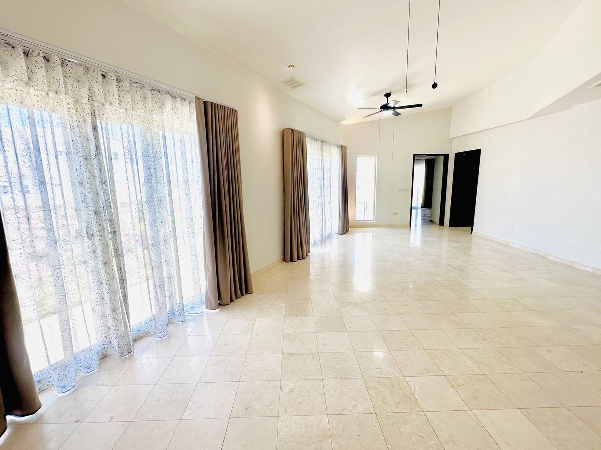 5 of 17: cortinas disenadas espacialmente para la casa