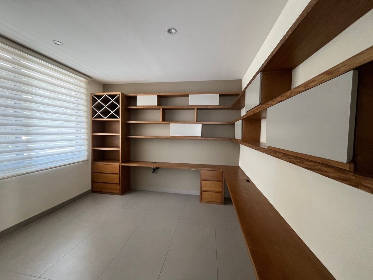 8 de 33: estudio en planta baja