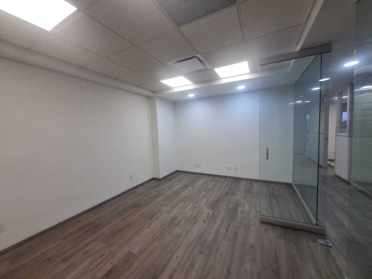 4 de 18: sala de juntas