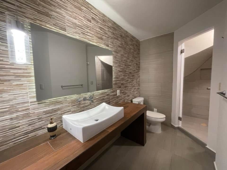 14 de 28: Baño completo planta baja