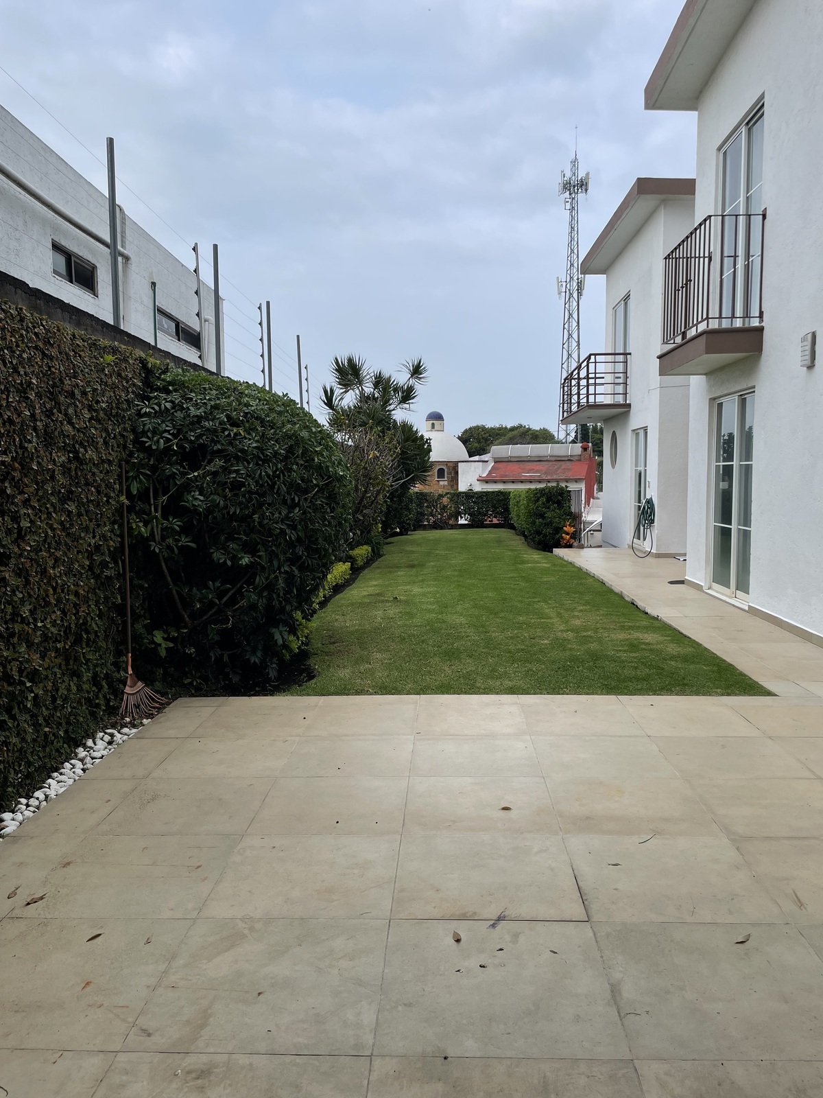 26 de 27: Jardín