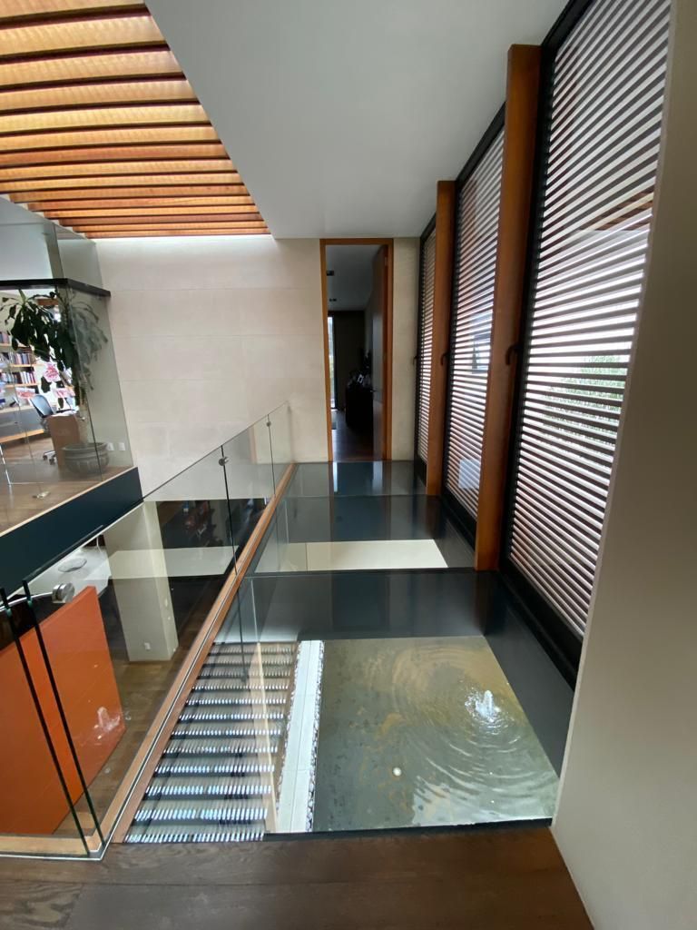 14 de 18: Puente de cristal