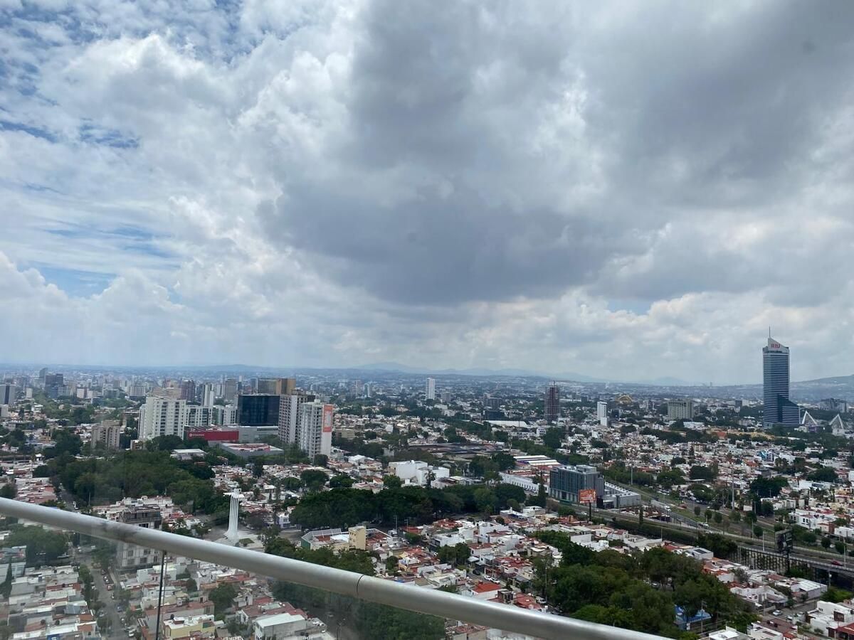 8 de 50