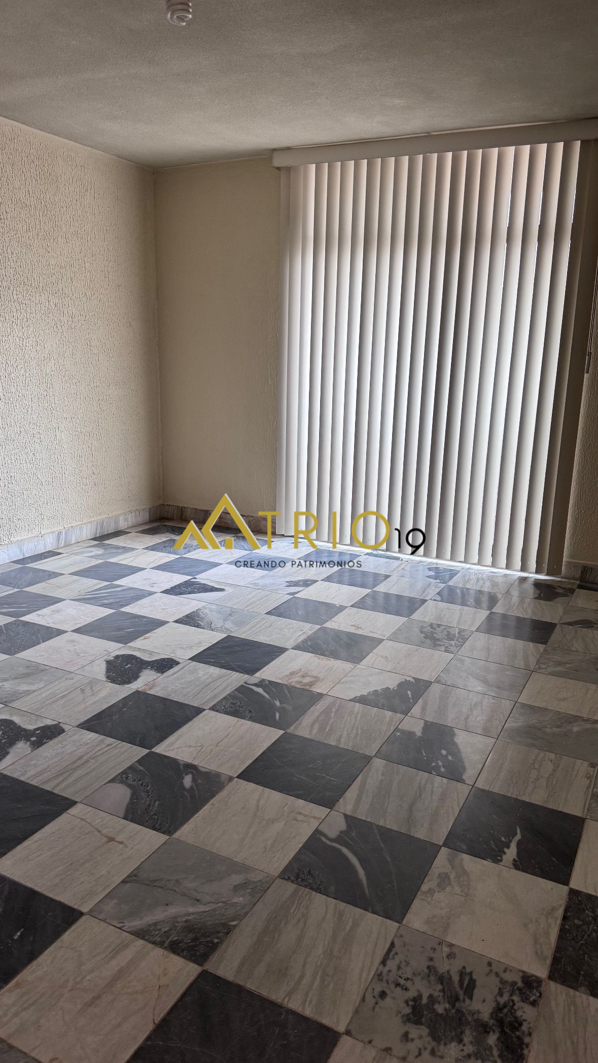 4 de 18: Sala