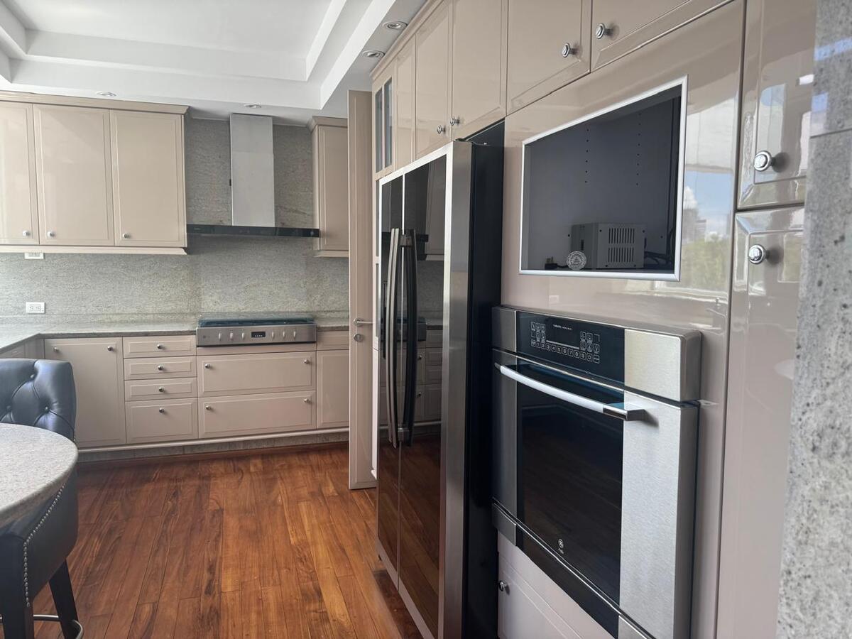 10 de 42: Cocina integral cerrada