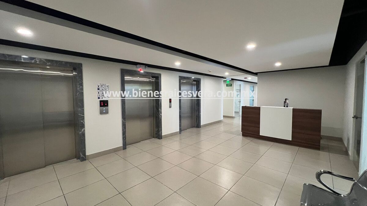 Consultorios en Venta en Queretaro en Colinas del Cimatario. BRV26