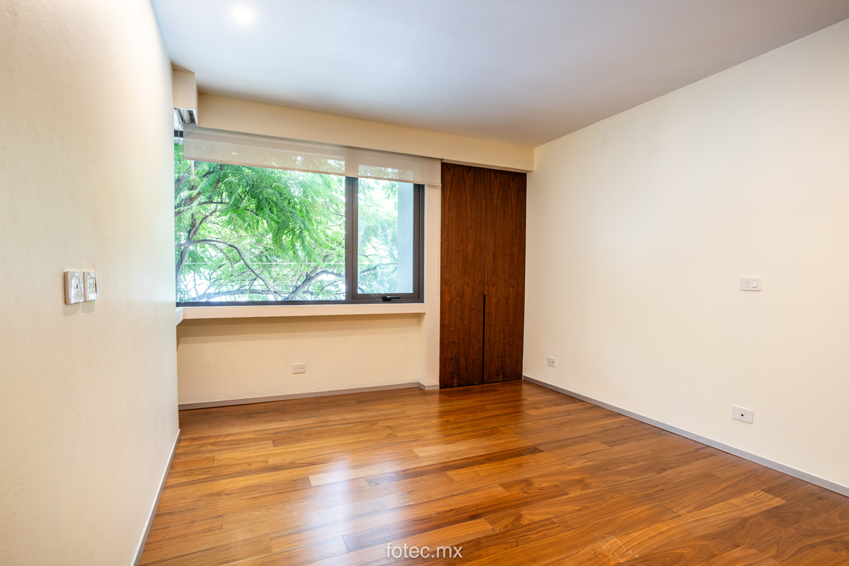 9 of 16: Recamara Secundaria