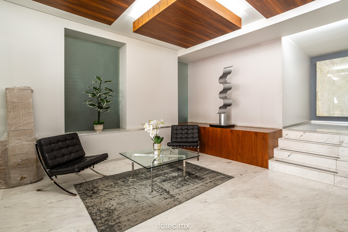 15 of 16: Recepción