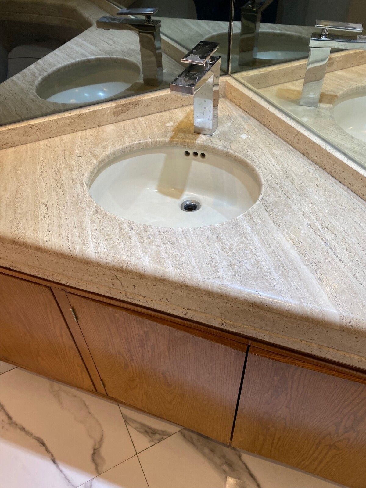 10 de 50: Baño de visitas