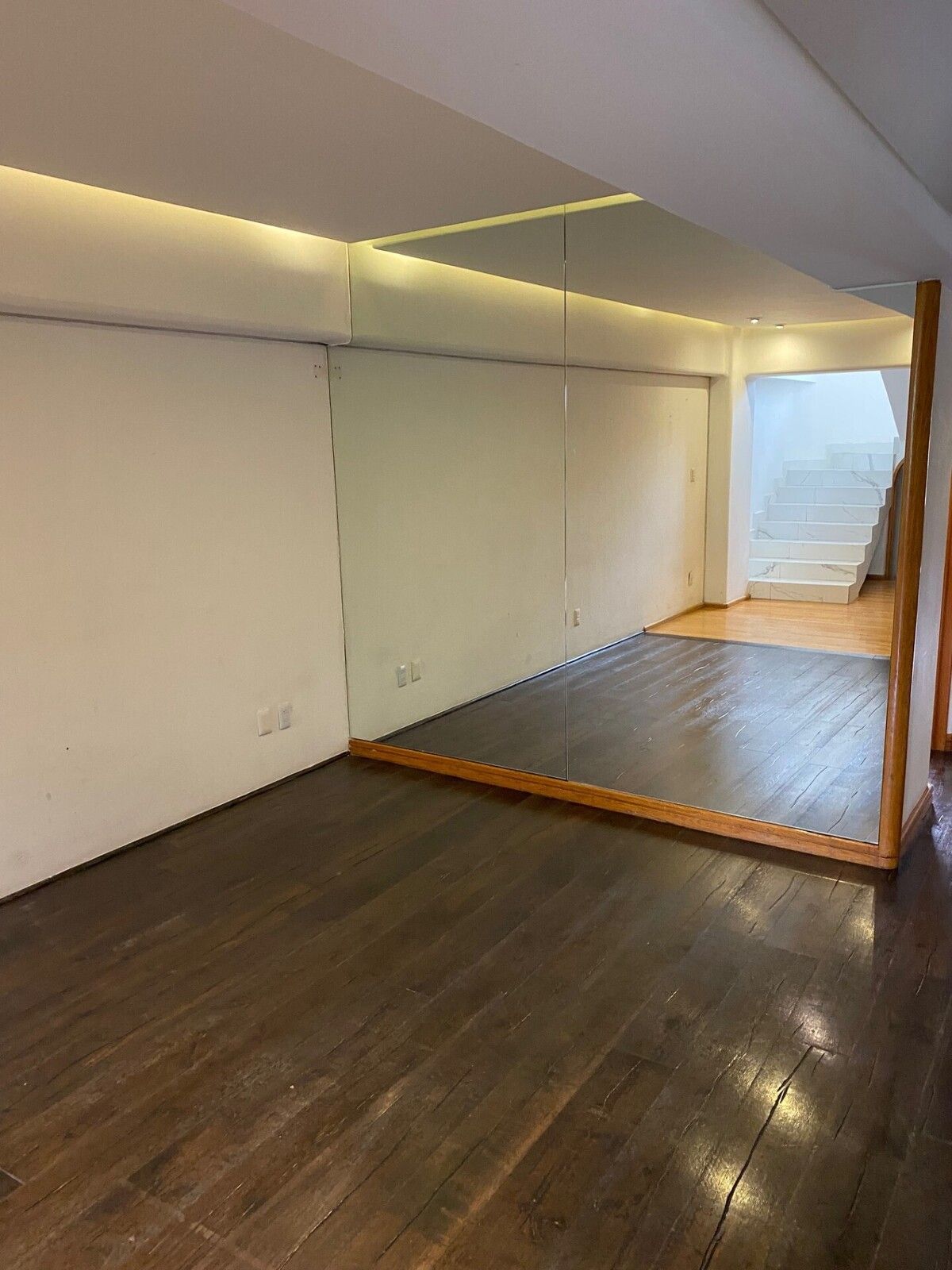 23 de 50: Family Room