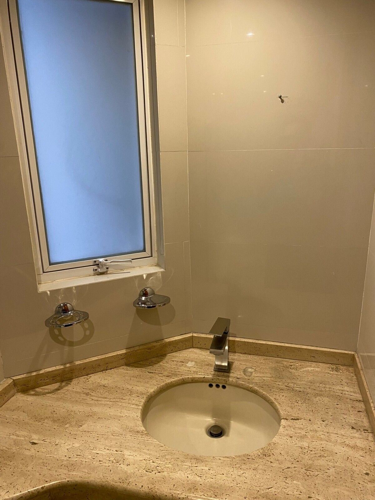 47 de 50: Baño compartido recámaras