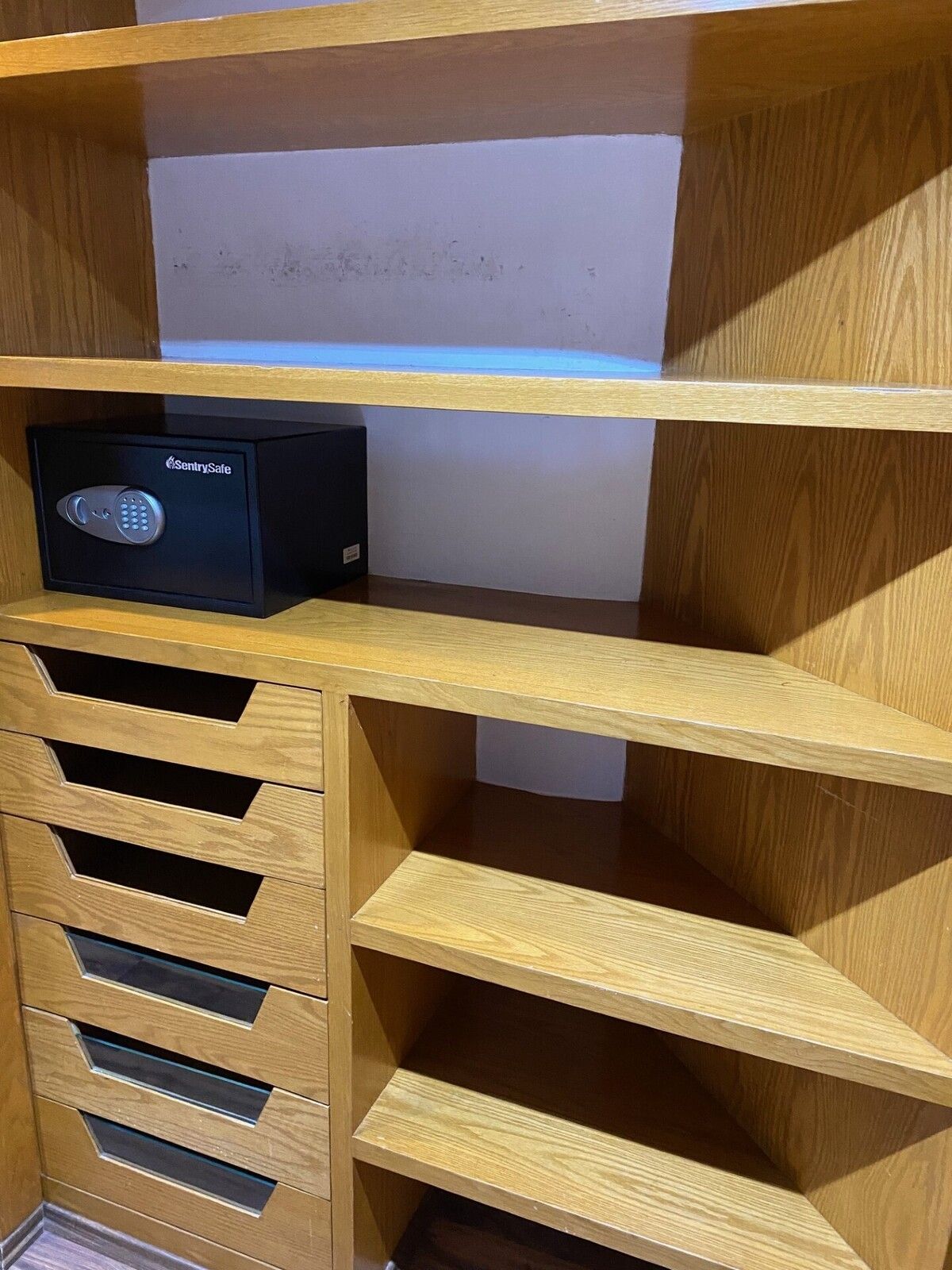 35 de 50: Vestidor