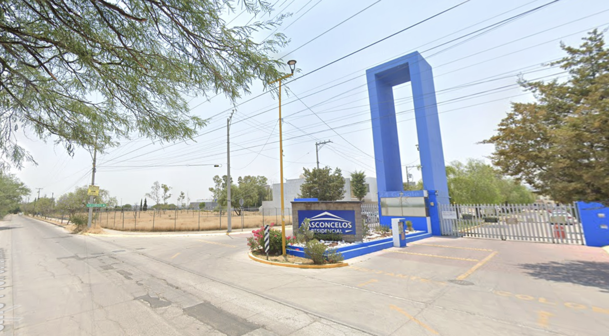 2 of 6: Entrada principal