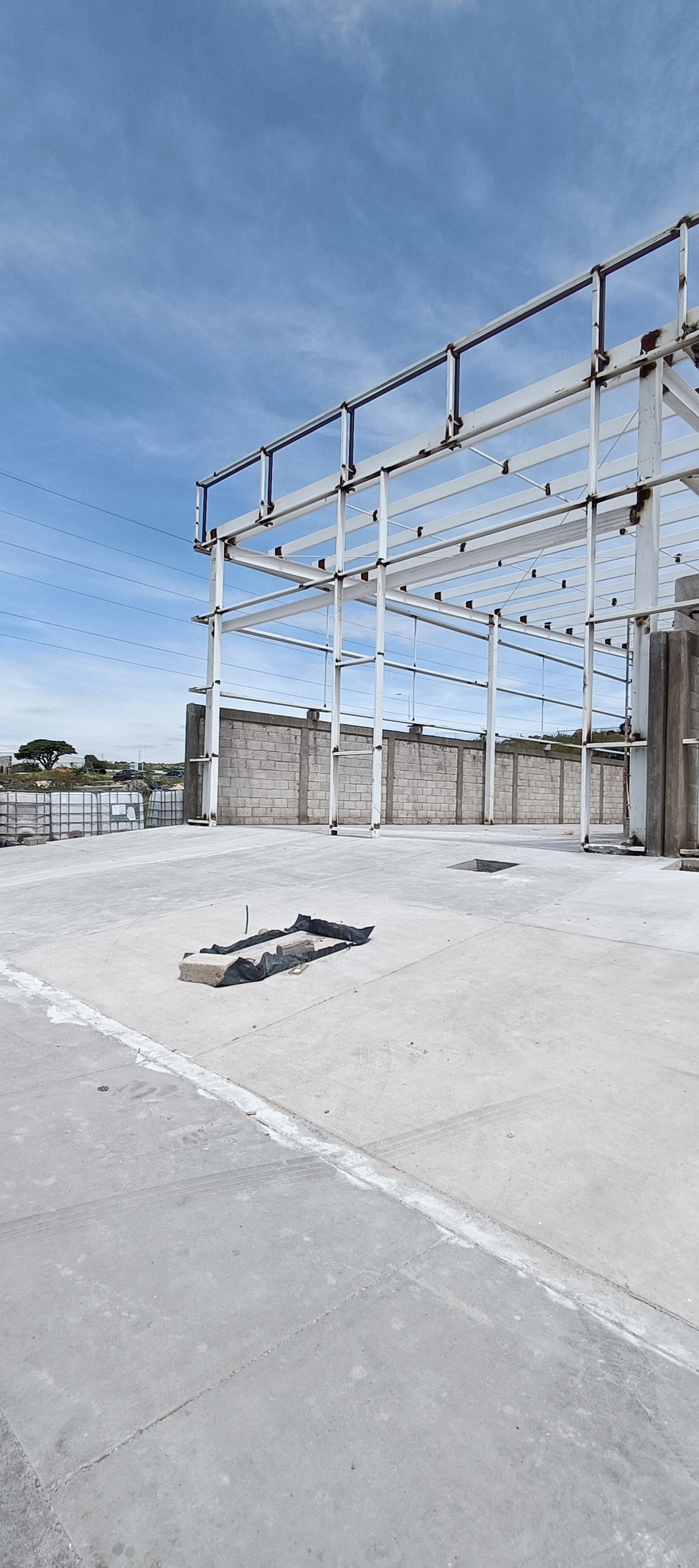 2 of 12: En construcción
