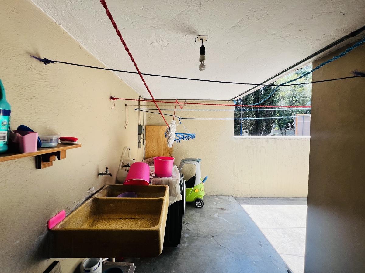 27 de 27: Azotea con área de lavado