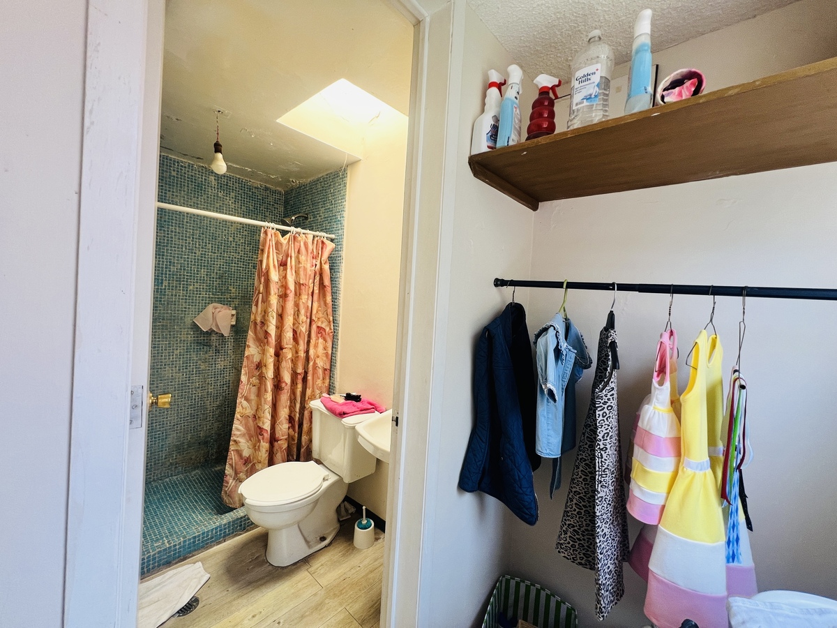 25 de 27: Cuarto de Servicio