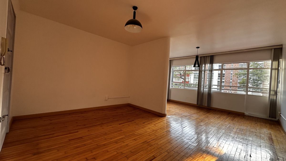 1 de 13: Sala comedor